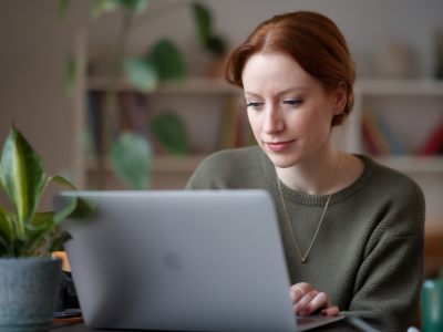 Wie sie outlook‑regeln für teamantworten so gestalten, dass dringendes nie mehr verloren geht
